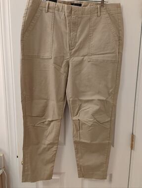 Banana Republic Chino Girlfriend Fit
